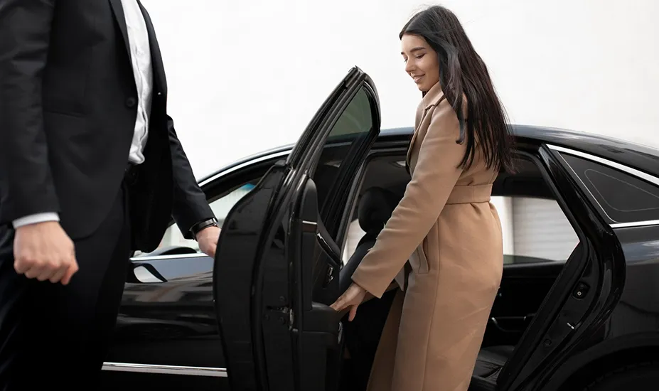 Fast Black Car_Black Car Services 927 x 550 Fast Black Car_Black Car Services 927 x 550